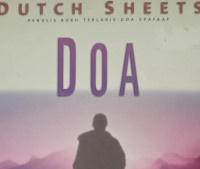 Doa Penjaga by Dutch Sheets: Cara menjaga dan melindungi keluarga, rumah tangga, dan masyarakat anda (Watchman Prayer)